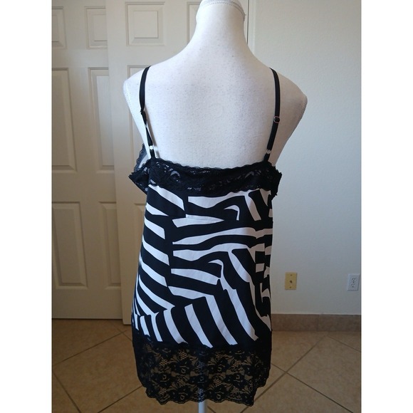 White House Black Market Zebra Lace Camisole Top XL Y2K Style Slip Tank - Picture 3 of 16